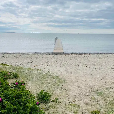 Scenic Summer House With Space For The Family Сasa de vacaciones