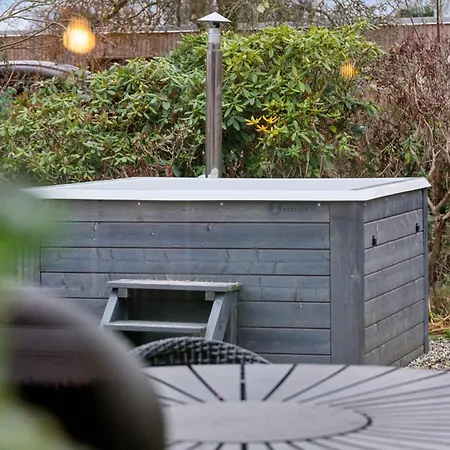Hébergement de vacances Scenic Summer House With Space For The Family *